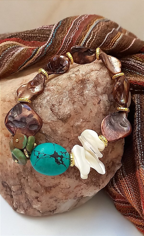 Pulseira Madrepérolas e Lascas.