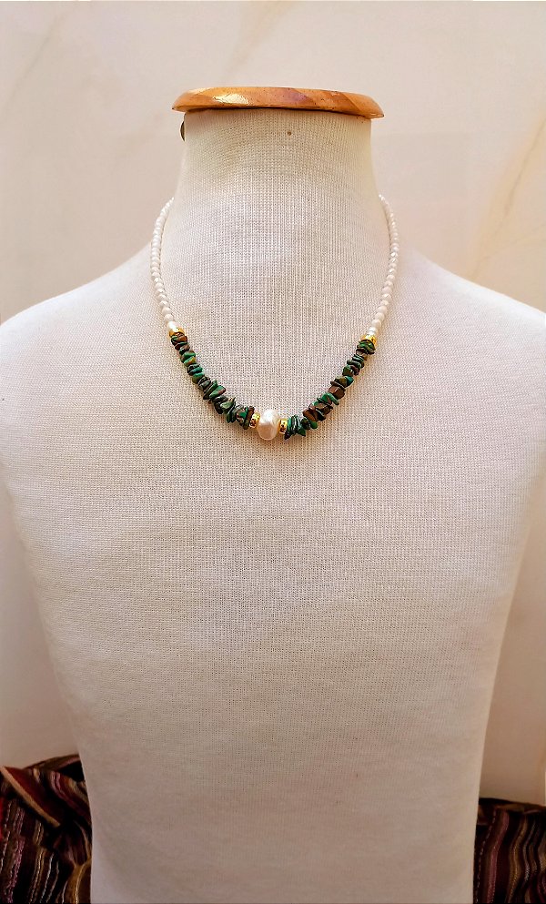 Colar Curto Pérola Água Docê e Amazônita.