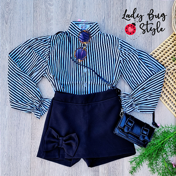 Conjunto Shorts Saia Laço e Camisa