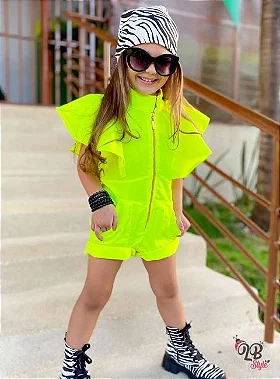 Macacão Curto Amarelo Néon