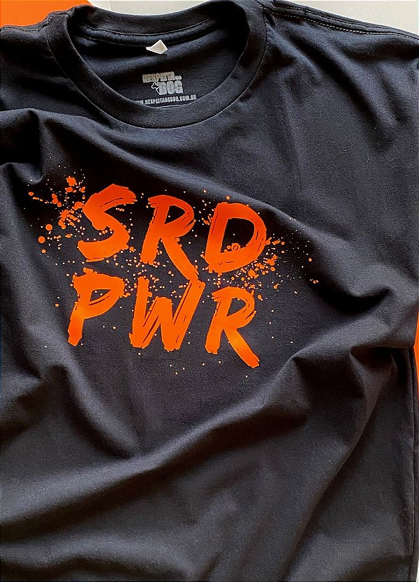 Camiseta “SRD PWR” - Orgulho Vira-Lata (modelagem tradicional)