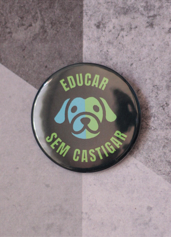 Bottom 4,5 cm - "EDUCAR SEM CASTIGAR"