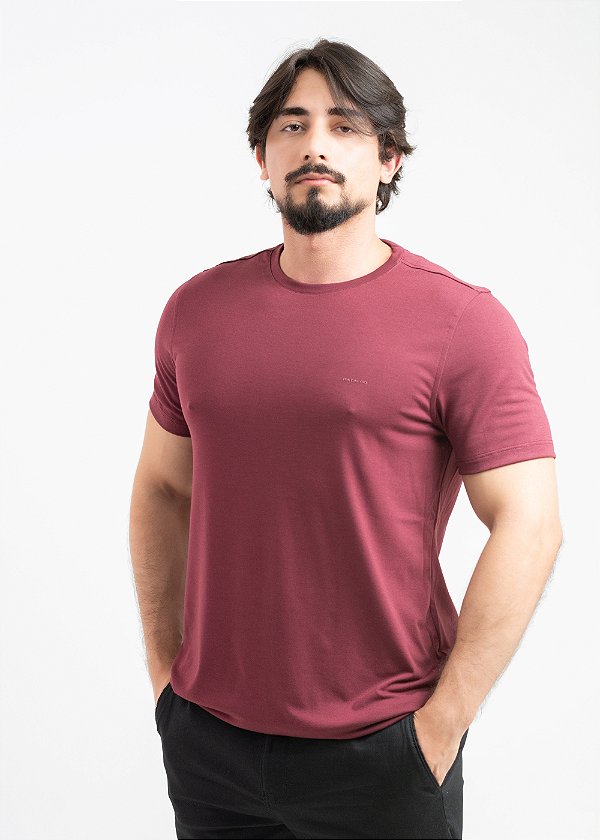 Camiseta Tech Masculina Anti Odor Não Amassa Bordô Pataloo