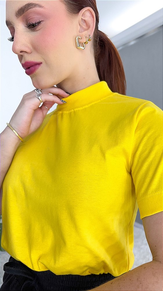BLUSA GOLA ALTA BÁSICA- AMARELO