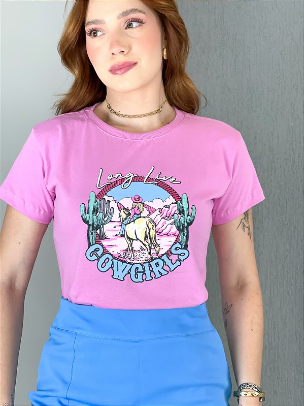 TSHIRT NO ALGODÃO GOLA NA RIBANA LONG LIVE COWGIRLS - ROSA IORGUTE