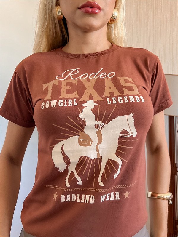TSHIRT NO ALGODÃO GOLA NA RIBANA RODEO TEXAS-CHOCOLATE