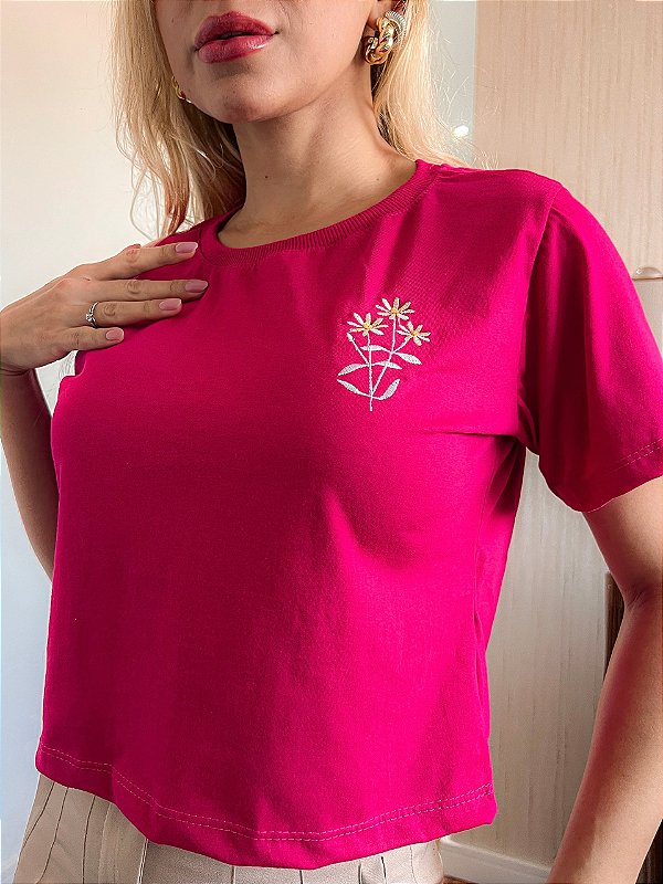 CROPPED ALGODÃO BORDADO GOLA NA RIBANA FLORES GALHOS- ROSA PINK