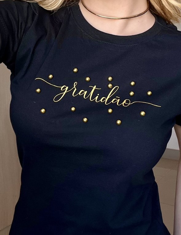 TSHIRT GRATIDÃO PÉROLAS - PRETO
