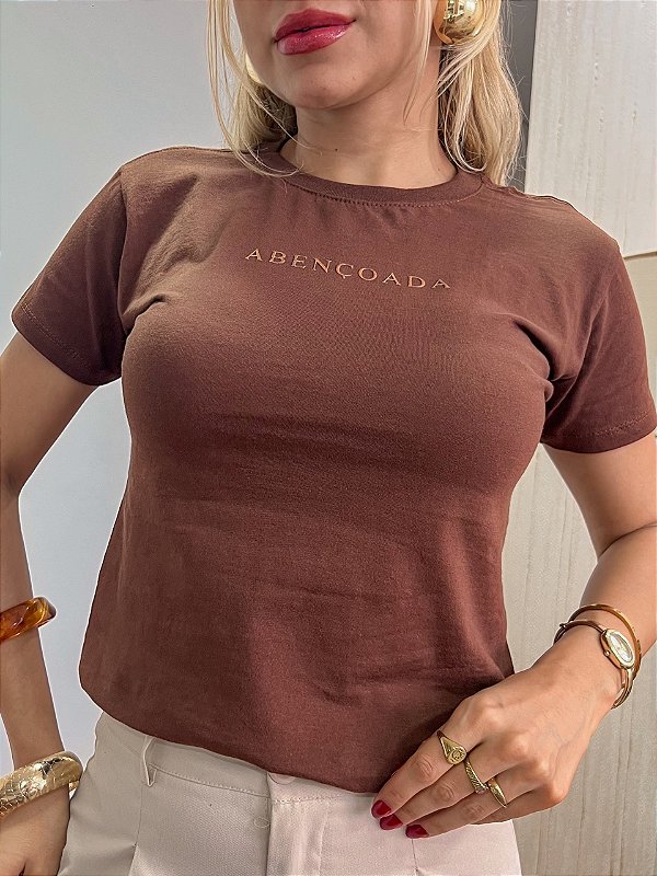 TSHIRT ABENÇOADA ALTO RELEVO - MARROM