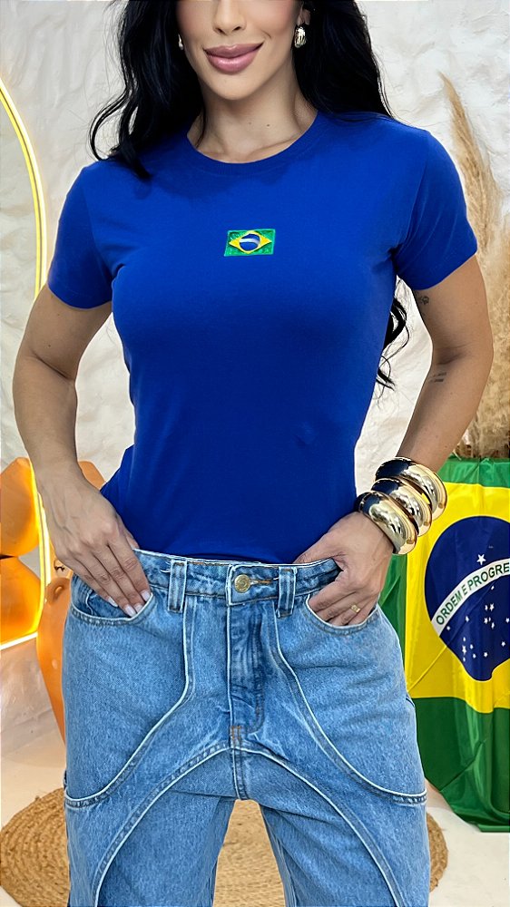 TSHIRT BRASIL BANDEIRA BORDADA - AZUL BIC
