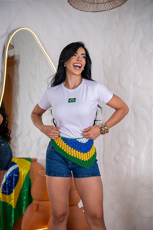 TSHIRT BRASIL BANDEIRA BORDADA - BRANCA