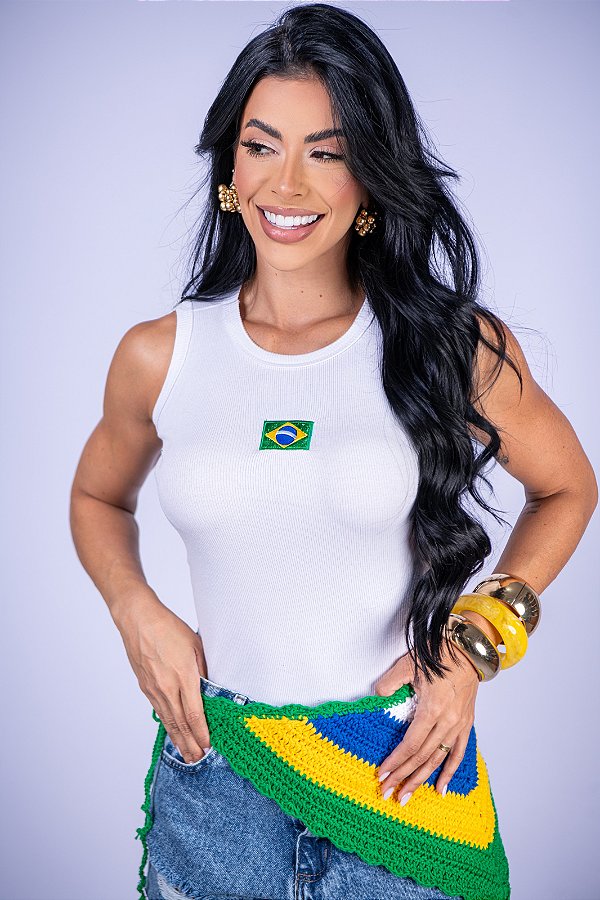 REGATA NA RIBANA BANDEIRA BORDADA 3D - BRANCA