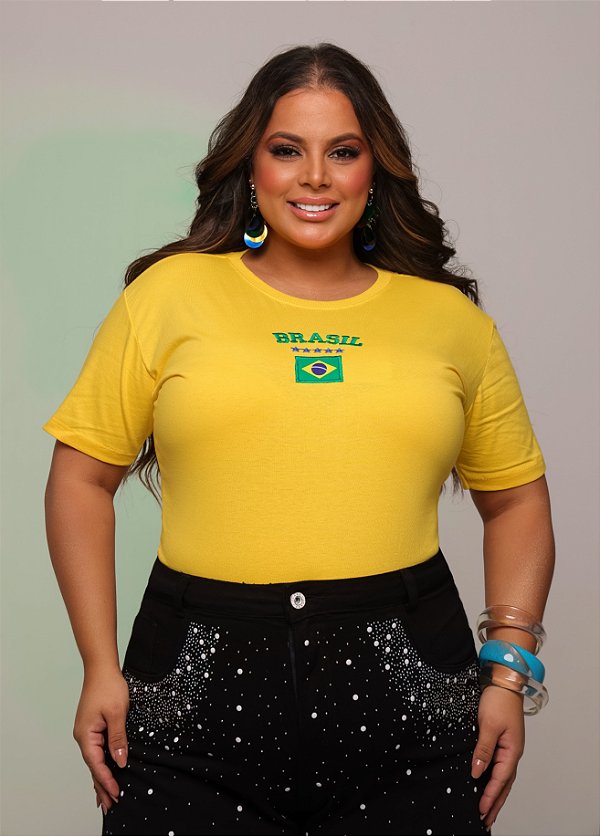 TSHIRT PLUS SIZE BORDADA BRASIL BANDEIRA-AMARELA