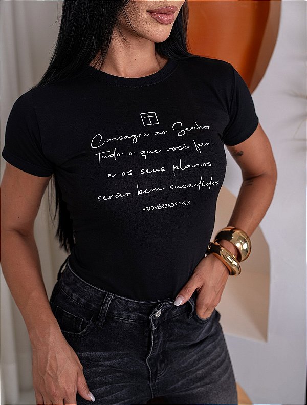 TSHIRT NO ALGODÃO GOLA NA RIBANA PROVERBIOS - PRETA