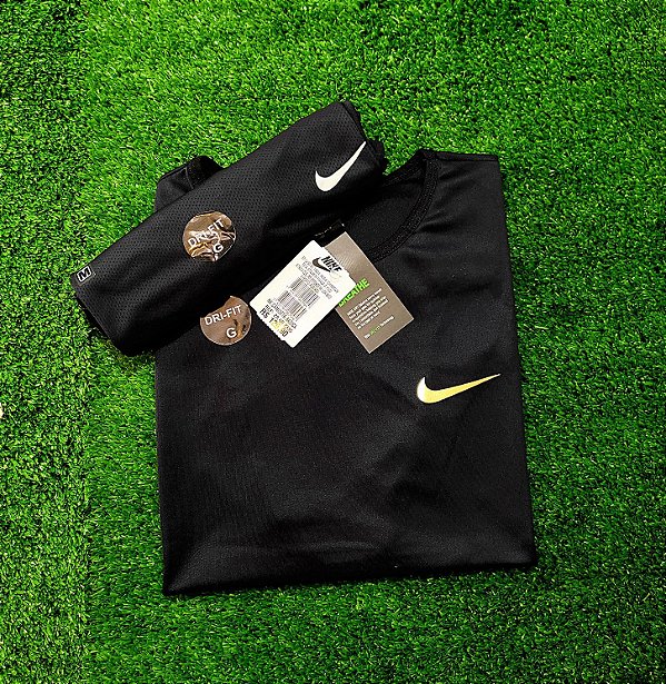 Camiseta masculina confortável e macia de todos os tamanhos.