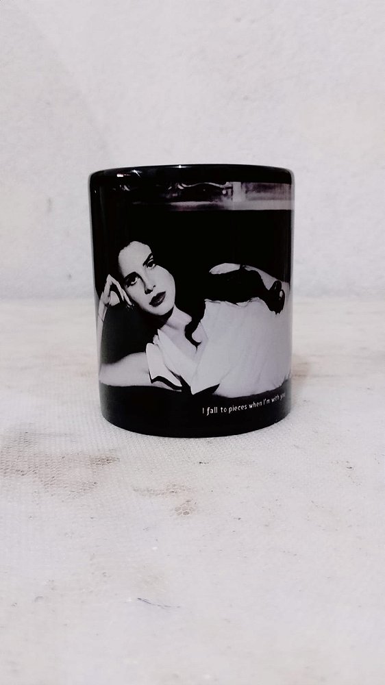 Caneca preta de porcelana personalizada