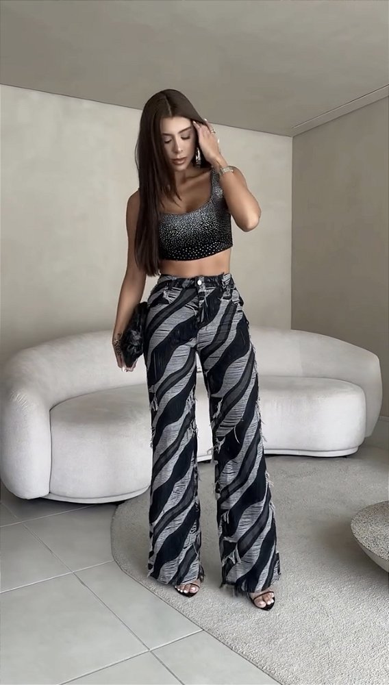Calça Destroyed preta