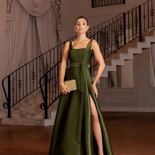 Vestido Greta verde oliva + Clutch Brinde