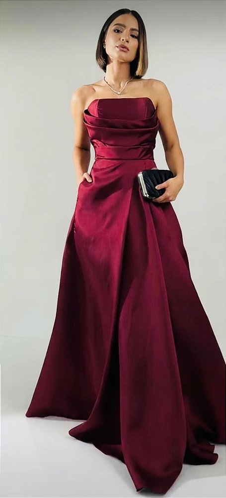 Vestido Sydney Marsala + Clutch Brinde