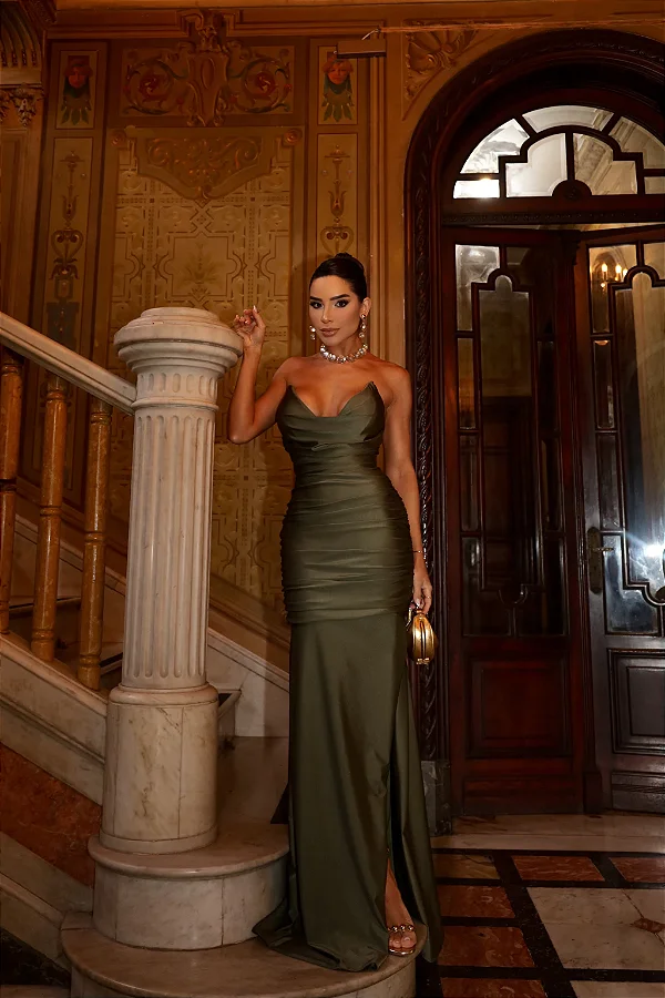 Vestido Liz verde oliva + Clutch Brinde