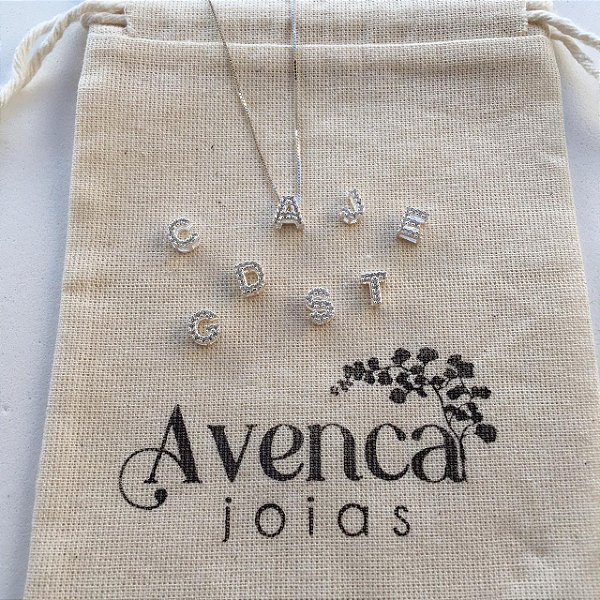 COLAR PRATA 925 INICIAL CRAVEJADA COM ZIRCÔNIA