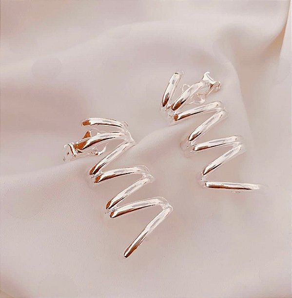 Brinco Ear Cuff Traço - Prata - Antialérgico