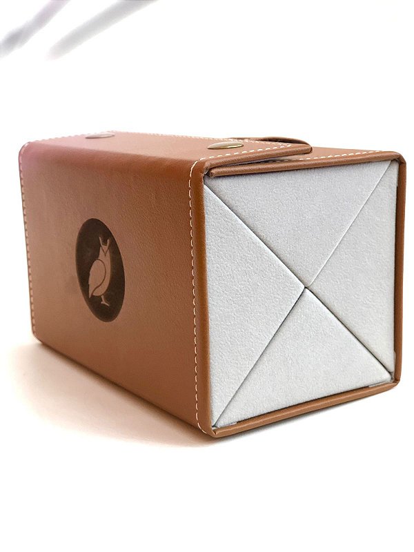 Case com 4 compartimentos