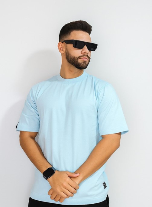 CAMISETA OVERSIZED BASIC - AZUL PISCINA