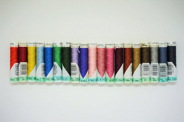 Linhas Gutermann Seda Coloridas