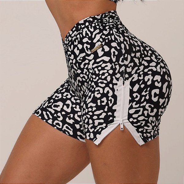 Shorts Ziper Empina BumBum - Estampa Onça Preta