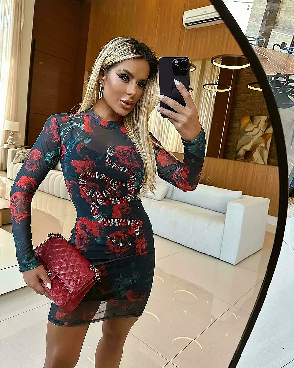 Vestido em Tulê Preto Estampa Snakes