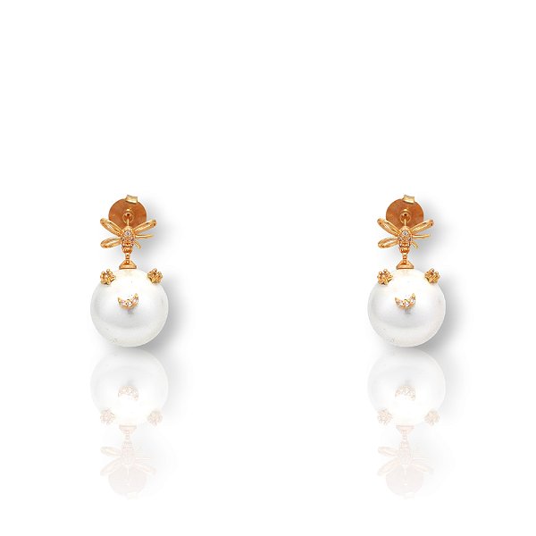 Brinco Semijoia Pingente Nó Borboleta - Elegância com Pérola e Cristais Sintéticos