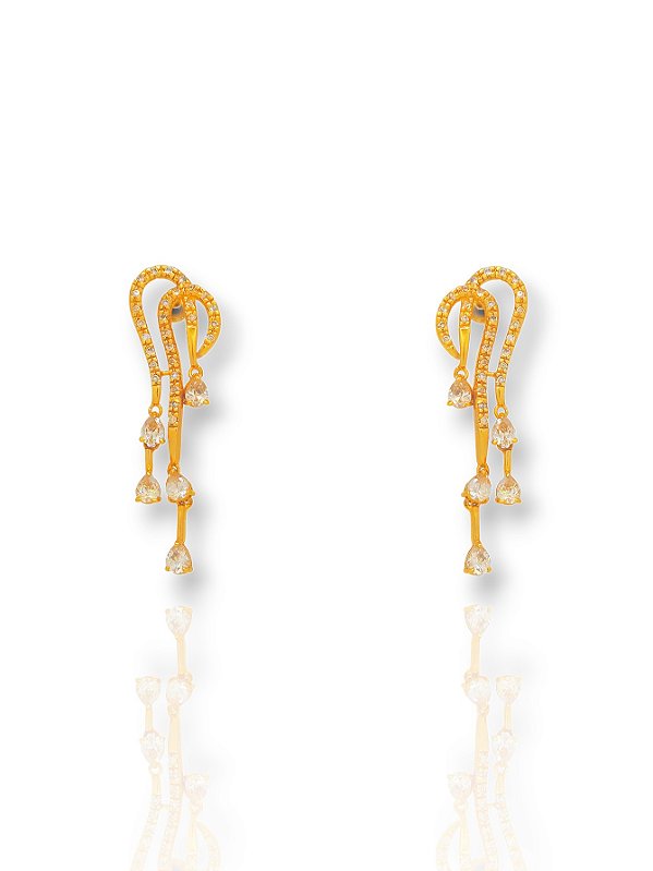 Brinco Semijoia Folheado a Ouro com Pingente de Zircônias e Detalhes em Microzircônia
