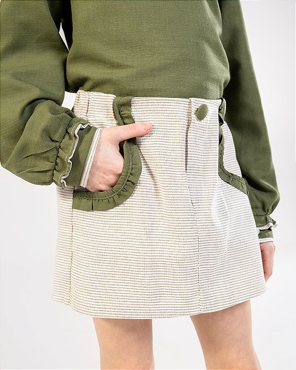 Short-saia babados Off-white + verde