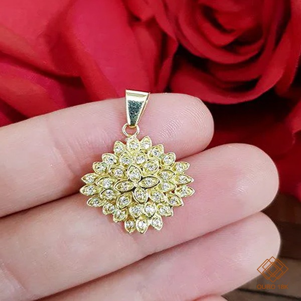 Pingente Chuveiro Navetinha Ouro 18k