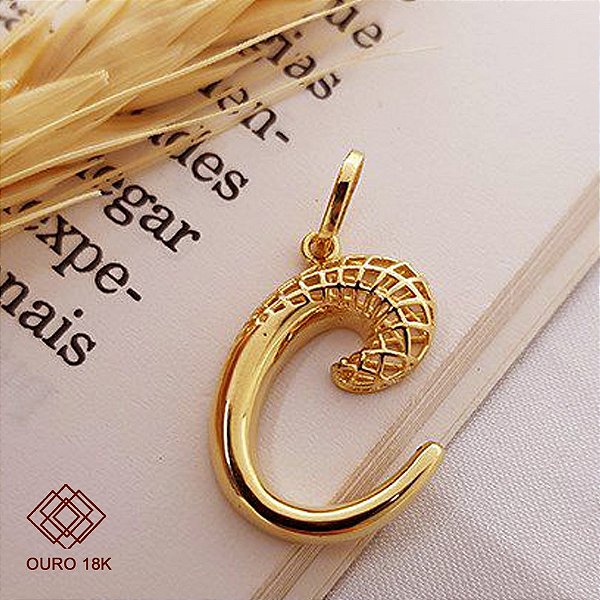 Pingente Letra C Ouro 18k