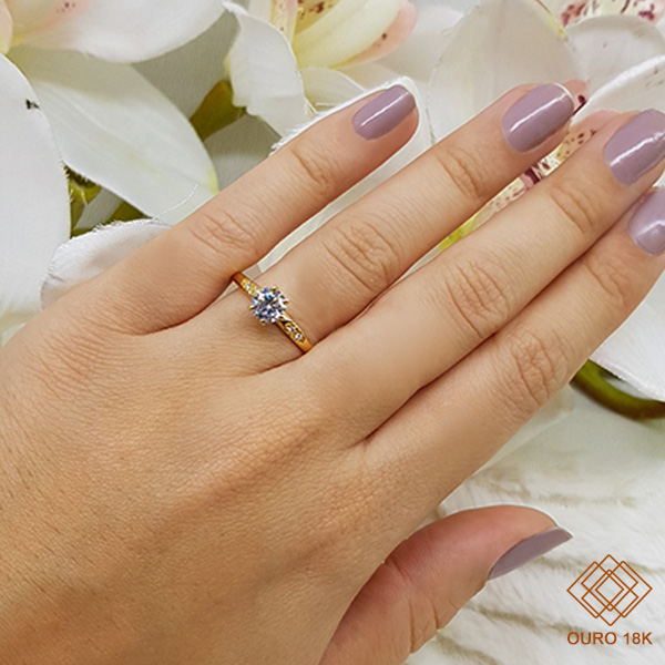 Anel Solitário Ouro 18k Zircônias