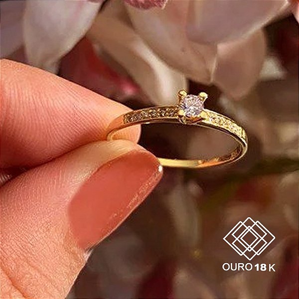 Anel Solitário De Compromisso/Noivado Ouro 18k Zircônias