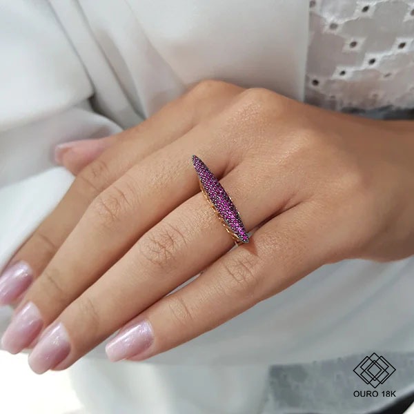 Anel Pavê Ouro 18k Zircônias Vermelhas