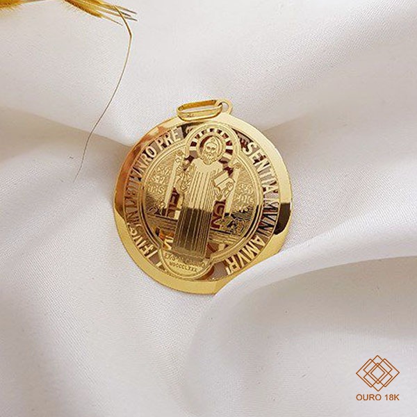 Pingente São Bento Ouro 18k