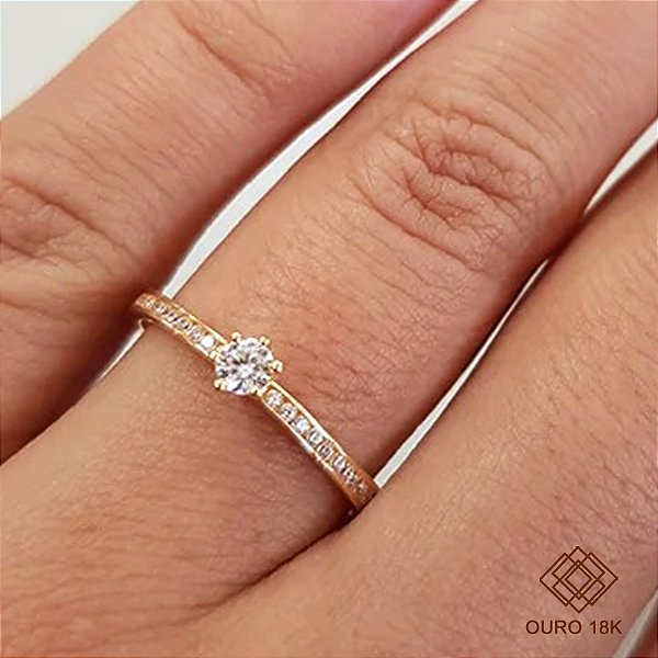 Anel Solitário Ouro 18k Zircônias