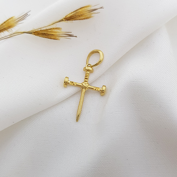 Pingente Cruz Prego Ouro 18k