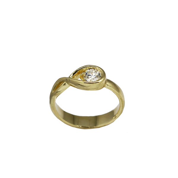 Anel Solitário Ouro 18k e Moissanite