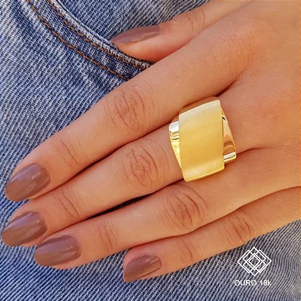 Anel Bold Quadrado Ouro 18k