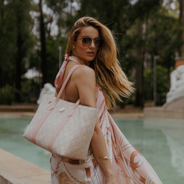 Bolsa Victor Hugo Jessy Ráfia Bordada Elos VH