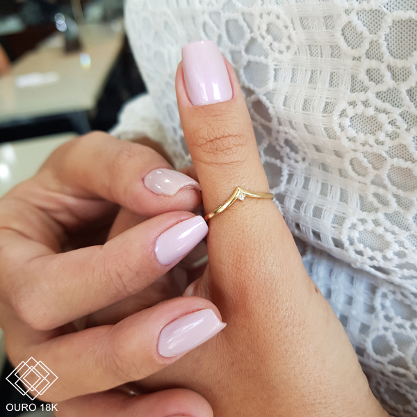 Anel V Ouro 18k Zircônia