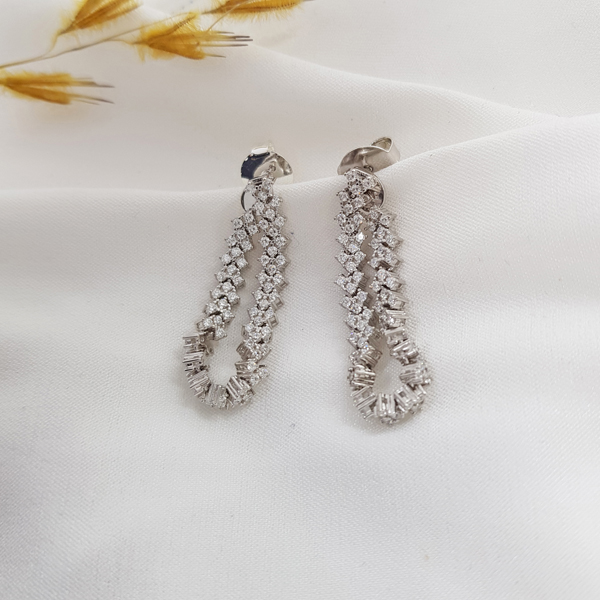 Brinco Alongado Prata 925 Zircônia