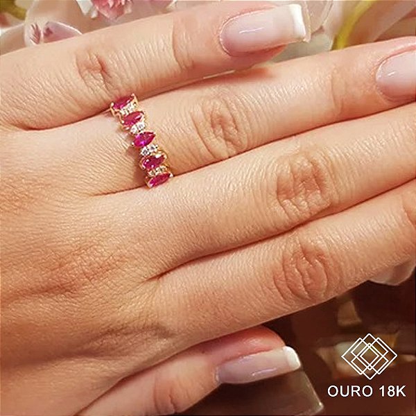 Anel Navete Ouro 18k Rubi e Diamante