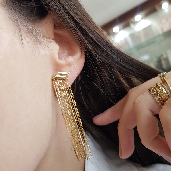 Brinco Franjas Ouro 18k