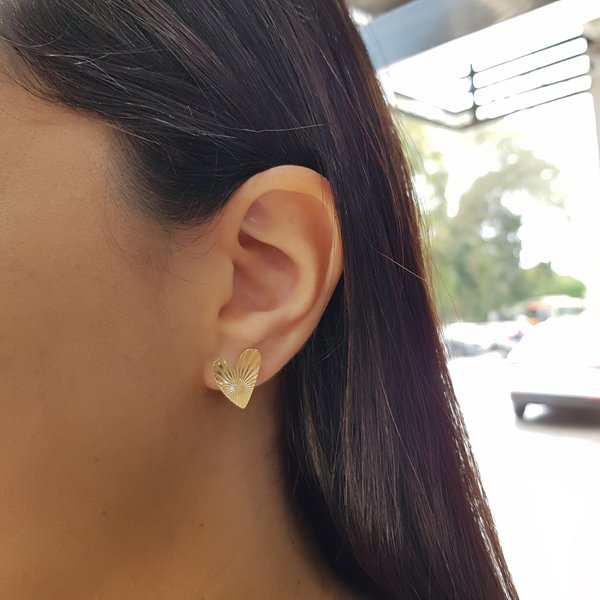 Brinco Coração Raiado em Ouro 18k